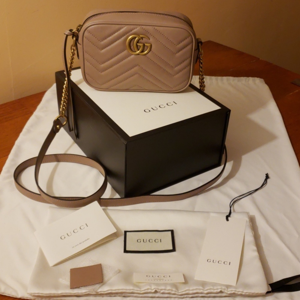 🌟🌟SOLD🌟🌟 Gucci Marmont Mini Bag Crossbody - Picture 2 of 8